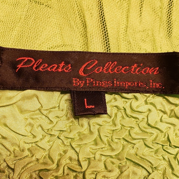 ❤3/$50❤Lovely green, 3 piece skirt set sz L - Picture 6 of 6